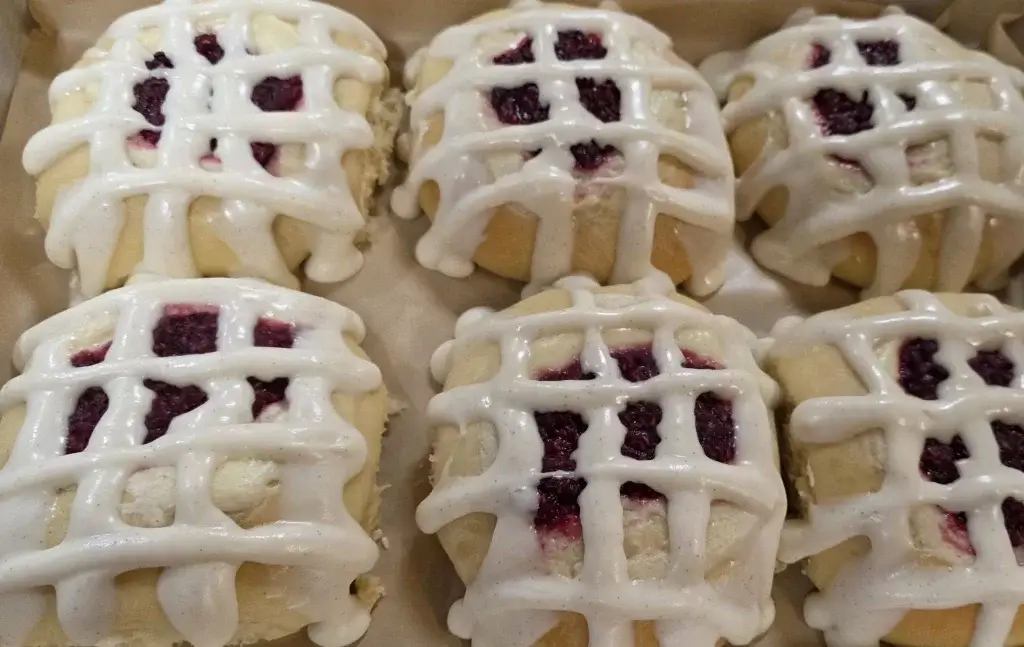 Cookies & Kisses Bakery